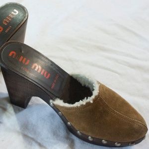 MIU-MIU-Brown-Suede-Shearling-Mules-Clogs SZ 38